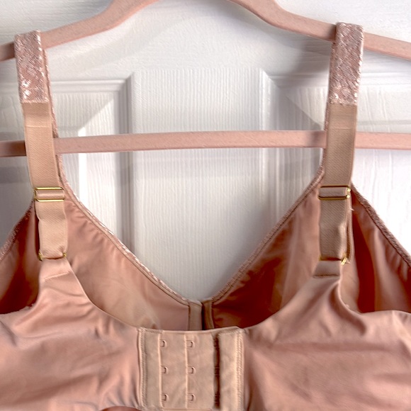 Le Mystere Seamless Safari Smoothing Minimizer Bra 34G - Picture 4 of 8